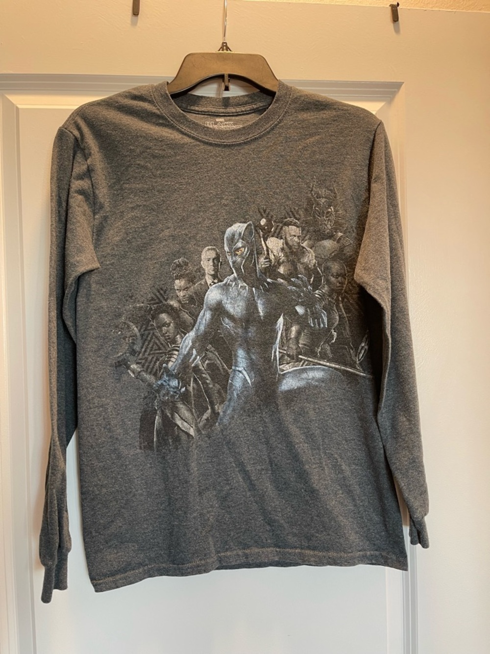 Marvel Black Panther Long-Sleeve Tee - Gray